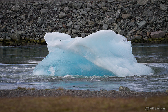 Jokulsarlon icebergs