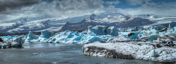 Jokulsarlon icebergs