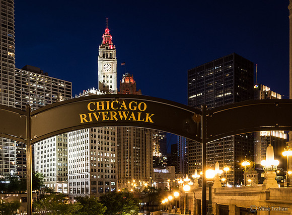 The Chicago Riverwalk