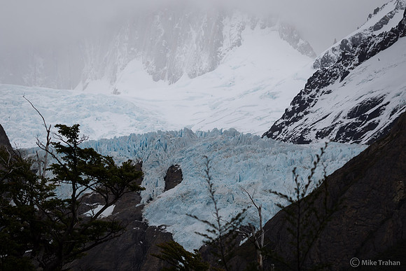 The Piedras Blancas hanging glacier