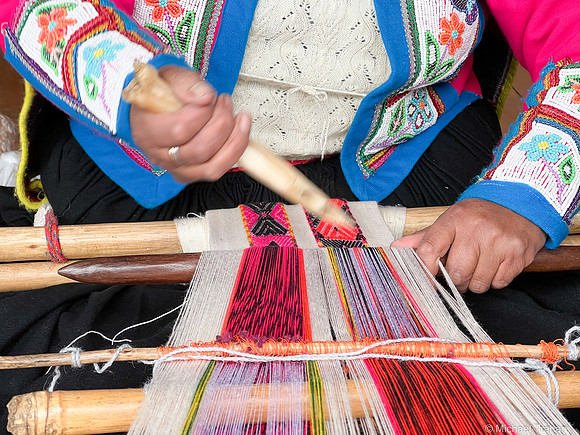Weaving cloth
